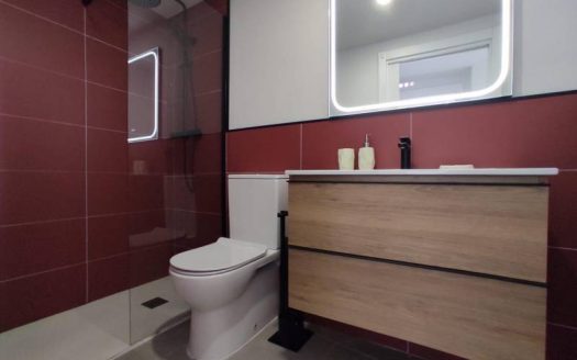 Apartament na 8 piętrze z panoramicznym widokiem na góry i morze i basenem na dachu w pobliżu Walencji