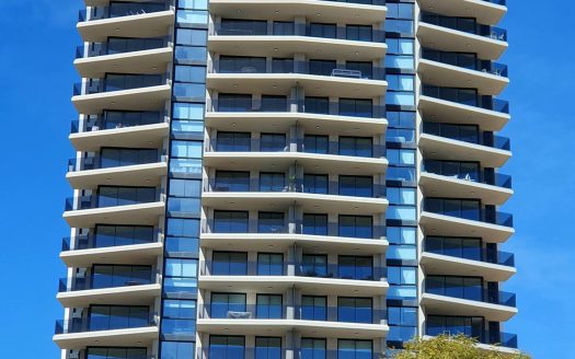 Nowoczesny Apartament z Widokiem na Morze w Benidormie – Luksus, Komfort i Prestiż przy Plaży Poniente