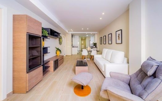 Stylowy apartament z dwoma sypialniami 50 m od plaży – nowoczesna aranżacja!
