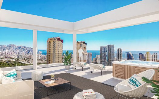 Nowy, w pełni umeblowany apartament na 19 piętrze w Benidorm z 3 sypialniami i 2 łazienkami