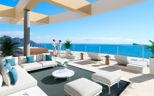 Penthouse na 40 piętrze z prywatnym solarium przy plaży w Benidorm