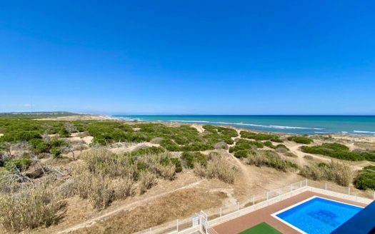 Apartament w pierwszej linii od plaży z panoramicznym widokiem na morze – La Mata