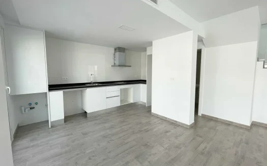 Nowoczesny, przestronny i komfortowy dom blisko plaży, lotniska i Alicante