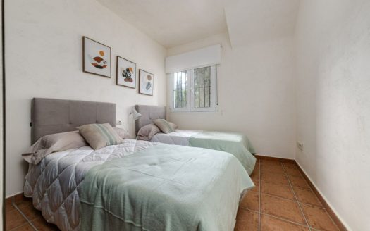 Ekskluzywna willa w Los Altos de Las Palas – 180 m² | działka 825 m² | prywatność, przestrzeń i natura