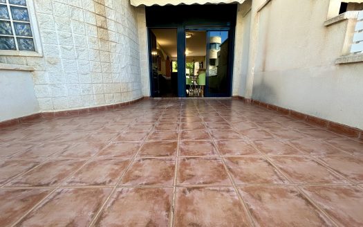 Dom przy plaży na sprzedaż w Cabo Roig -idealny dla rodziny, 3 sypialnie, basen, garaż, Orihuela Costa