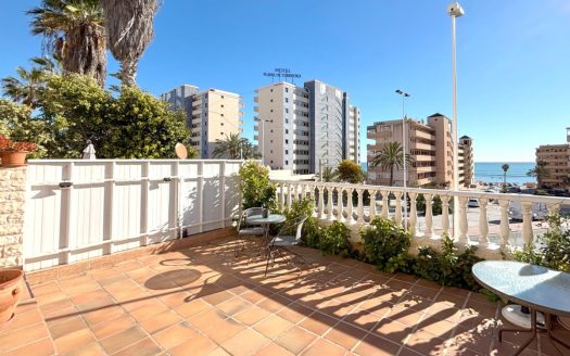 Dom z widokiem na morze na sprzedaż w La Mata, Torrevieja – 3 sypialnie | basen | 100 m od plaży