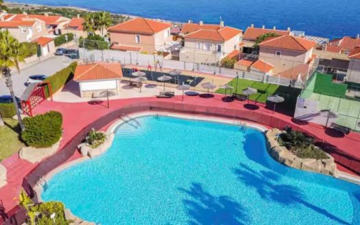 Dom z widokiem na morze w Gran Alacant – idealna nieruchomość dla rodziny na Costa Blanca
